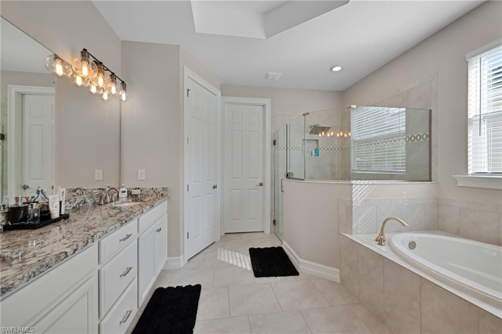 16574 Crescent Beach Way, Bonita Springs, FL 34135 Photo