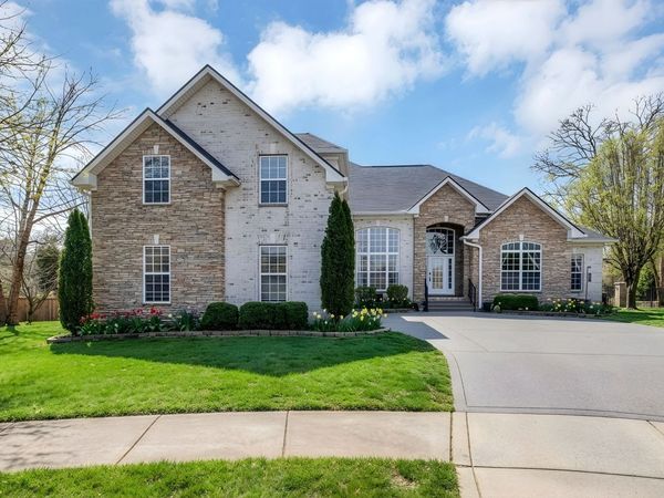 112 General Smith Pl, Hendersonville, TN 37075