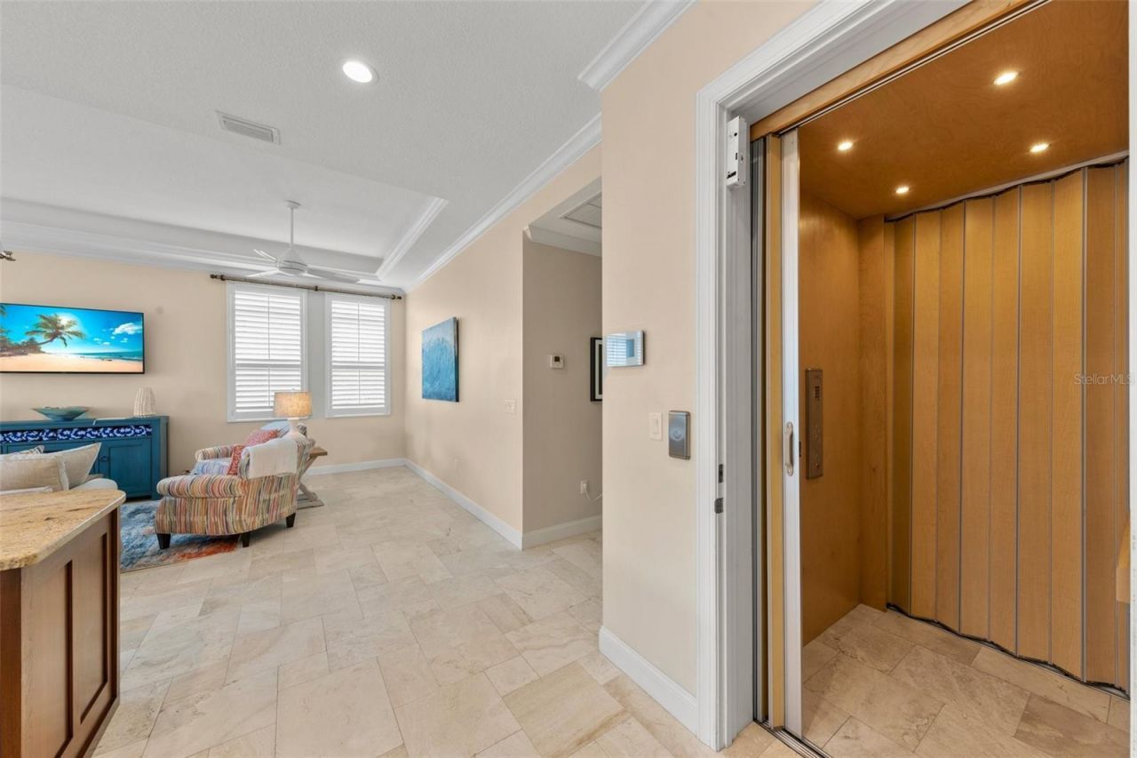 1021 Crescent Street, Sarasota, FL 34242 Photo