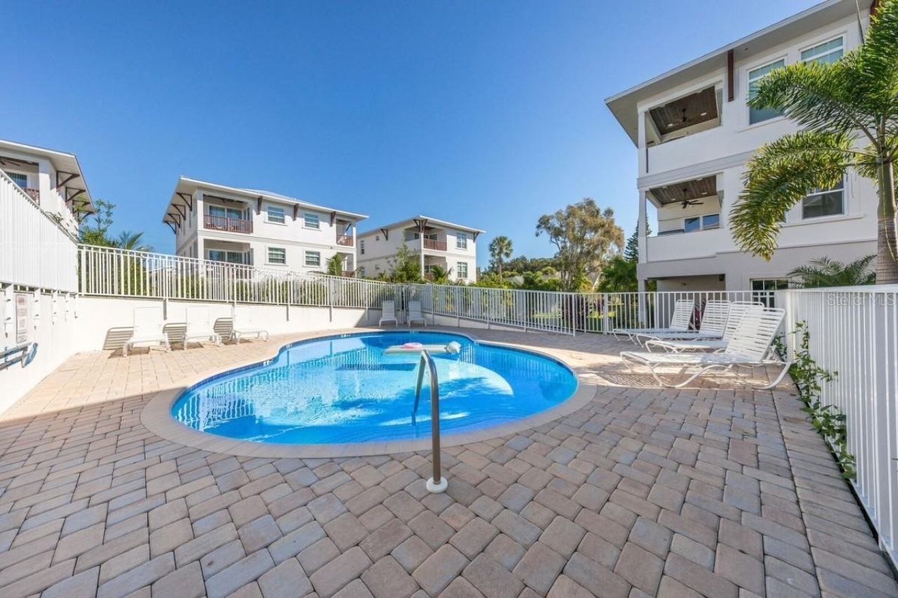 1021 Crescent Street, Sarasota, FL 34242 Photo