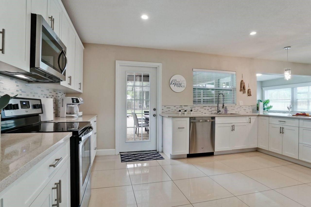 1109 De Narvaez Avenue, Bradenton, FL 34209 Photo