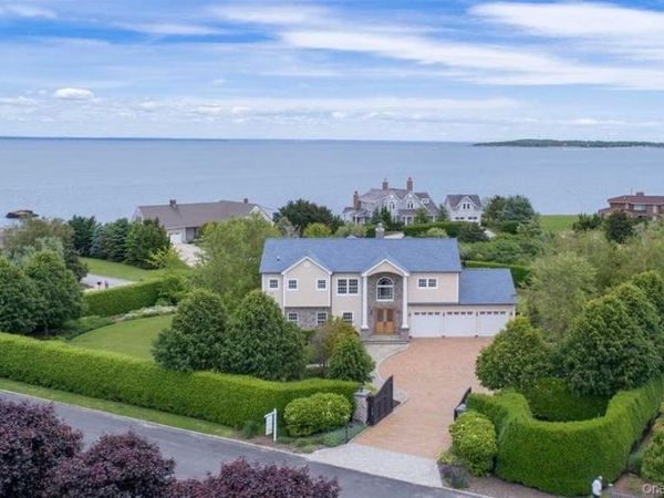 1680 Lands End Road, Orient, NY 11957