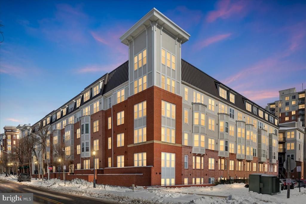 2655 Prosperity Avenue, Unit 102, Fairfax, VA 22031 Main Photo