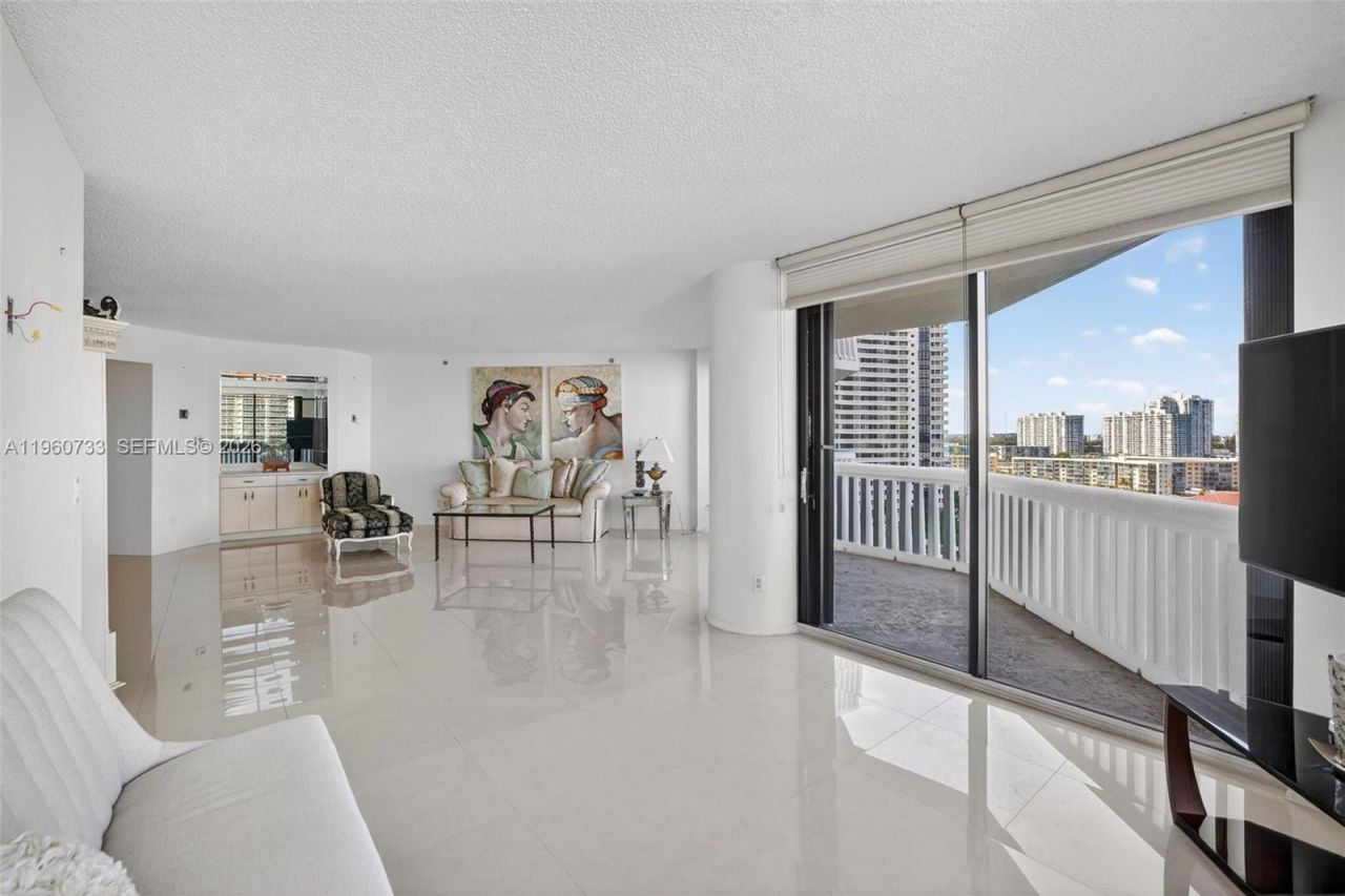 2000 Island Bl, Unit 1109, Aventura, FL 33160 Photo