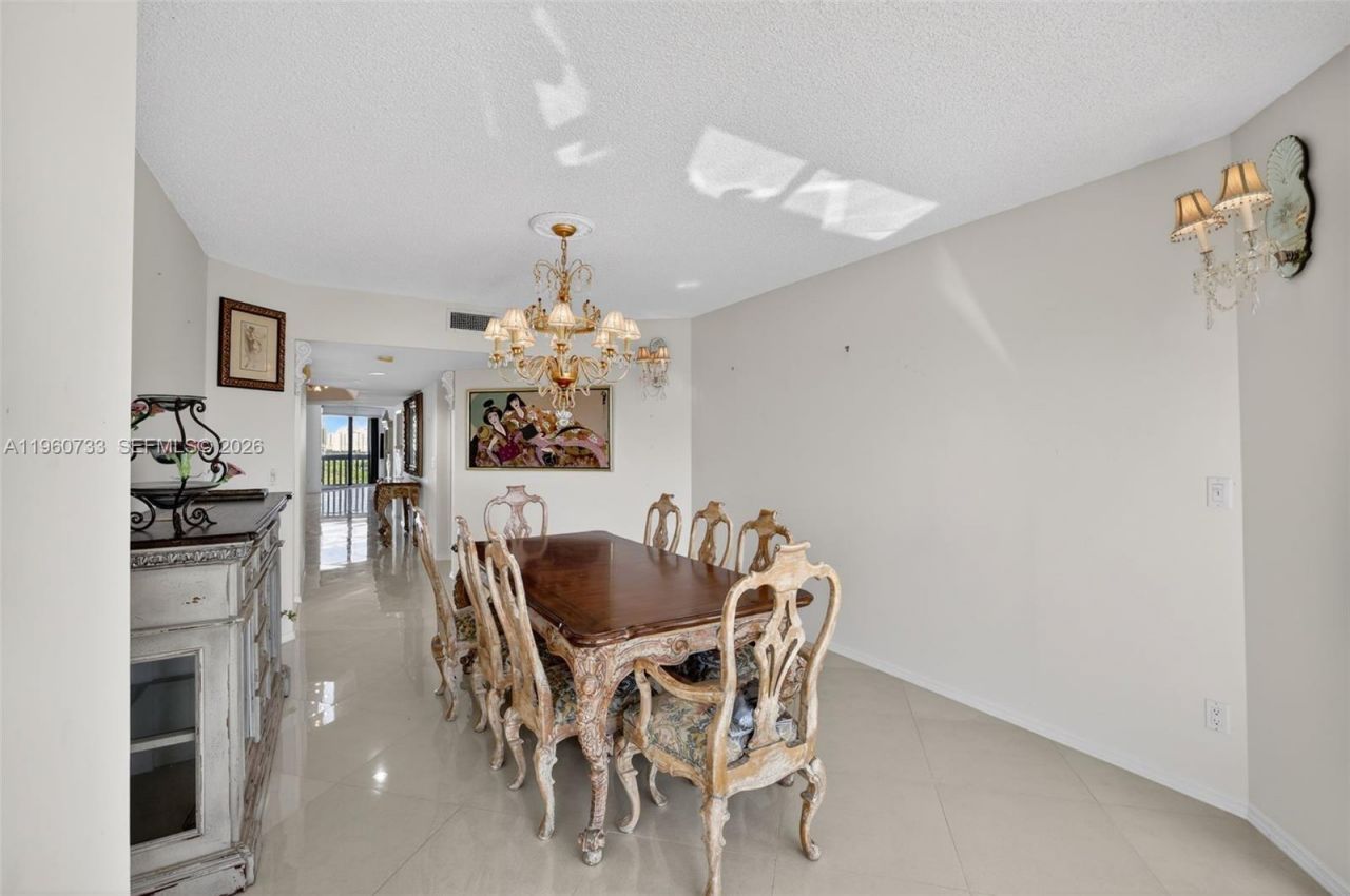2000 Island Bl, Unit 1109, Aventura, FL 33160 Photo