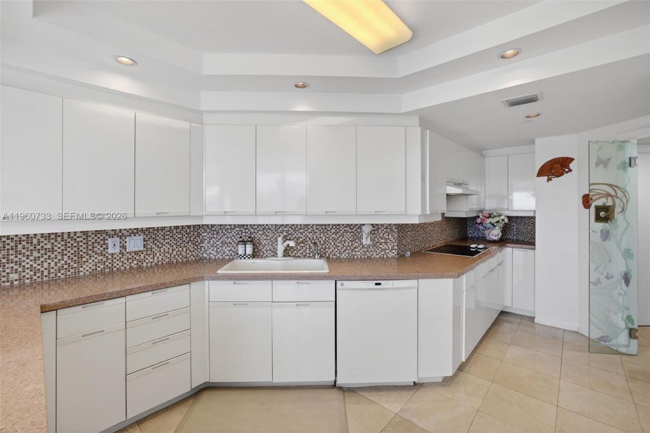 2000 Island Bl, Unit 1109, Aventura, FL 33160 Photo