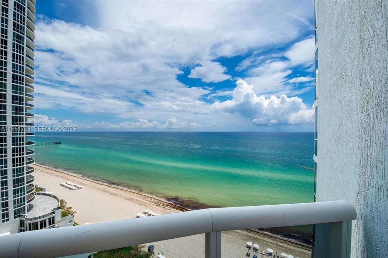 15811 Collins Ave, Unit 1502, Sunny Isles Beach, FL 33160 Photo