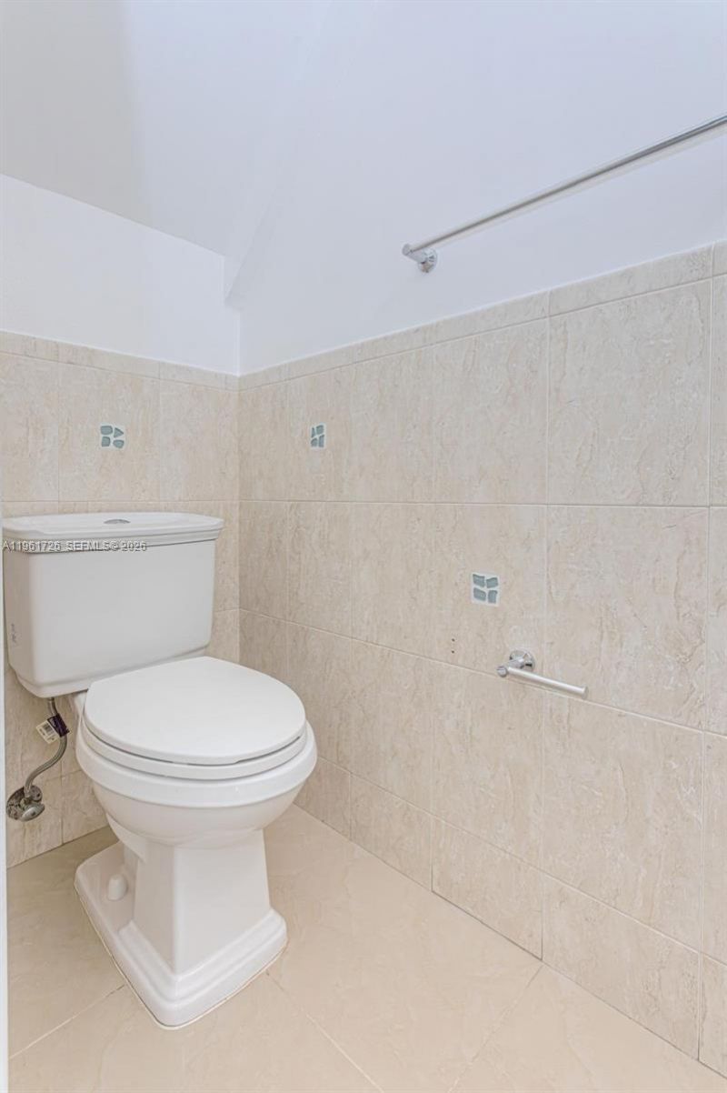 5698 W 25th Ct, Unit 5698, Hialeah, FL 33016 Photo