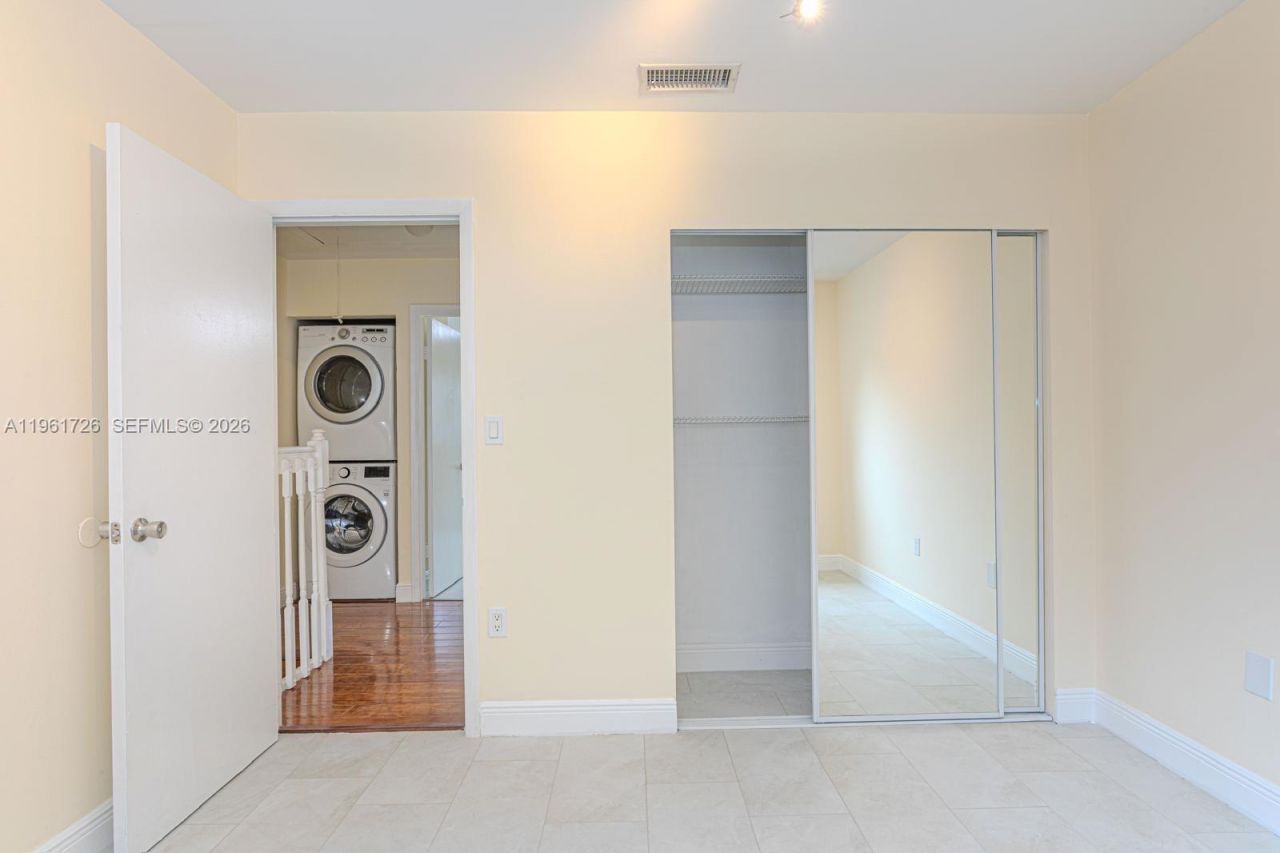 5698 W 25th Ct, Unit 5698, Hialeah, FL 33016 Photo