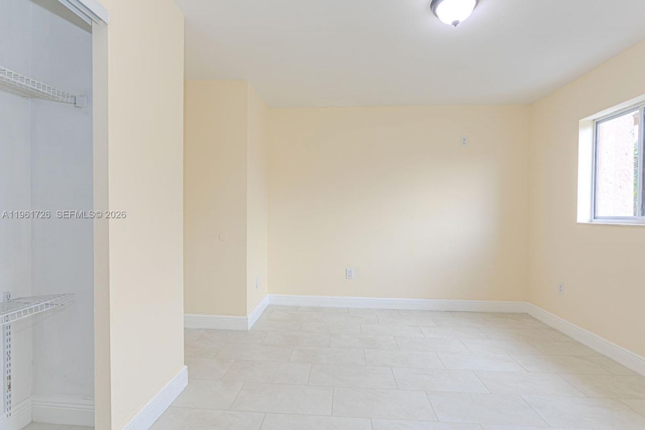 5698 W 25th Ct, Unit 5698, Hialeah, FL 33016 Photo