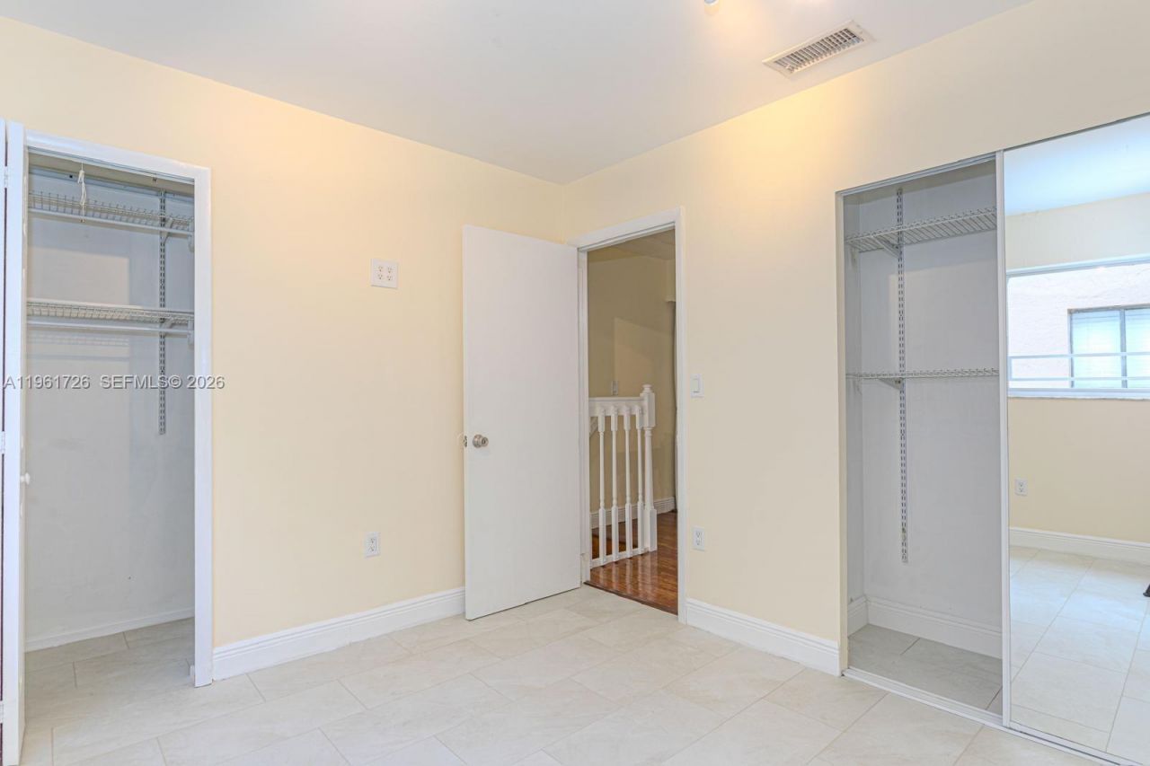 5698 W 25th Ct, Unit 5698, Hialeah, FL 33016 Photo