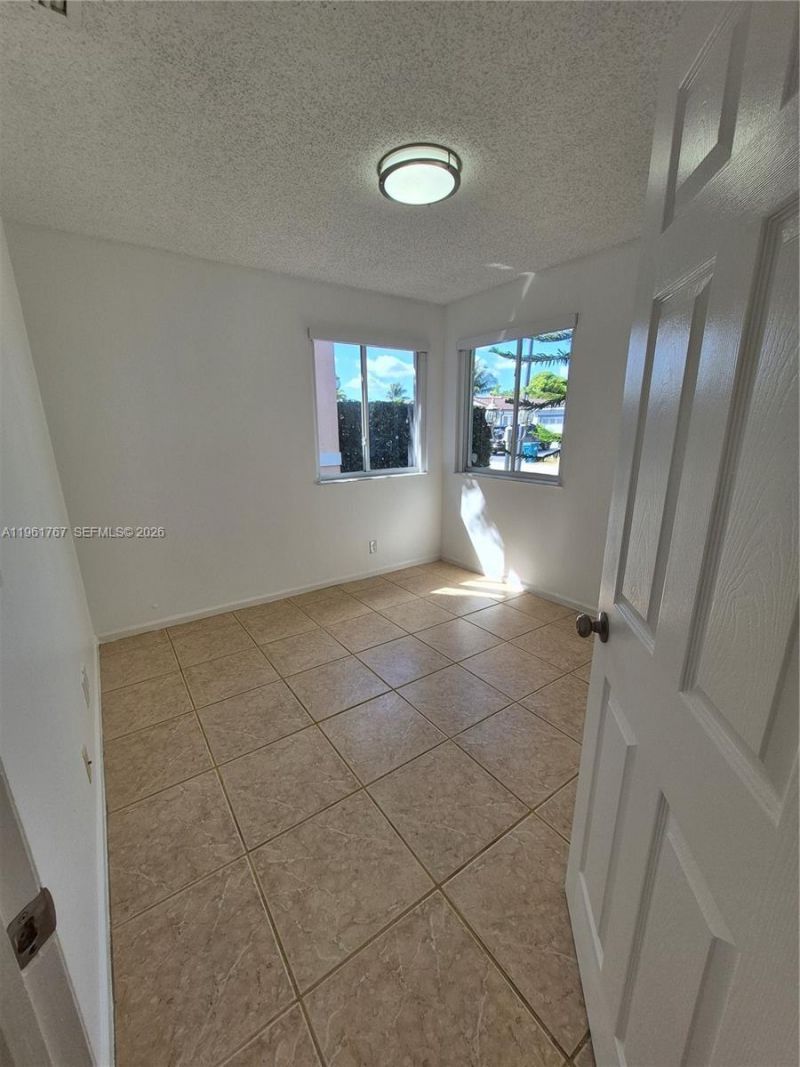 16955 SW 142nd Pl, Miami, FL 33177 Photo