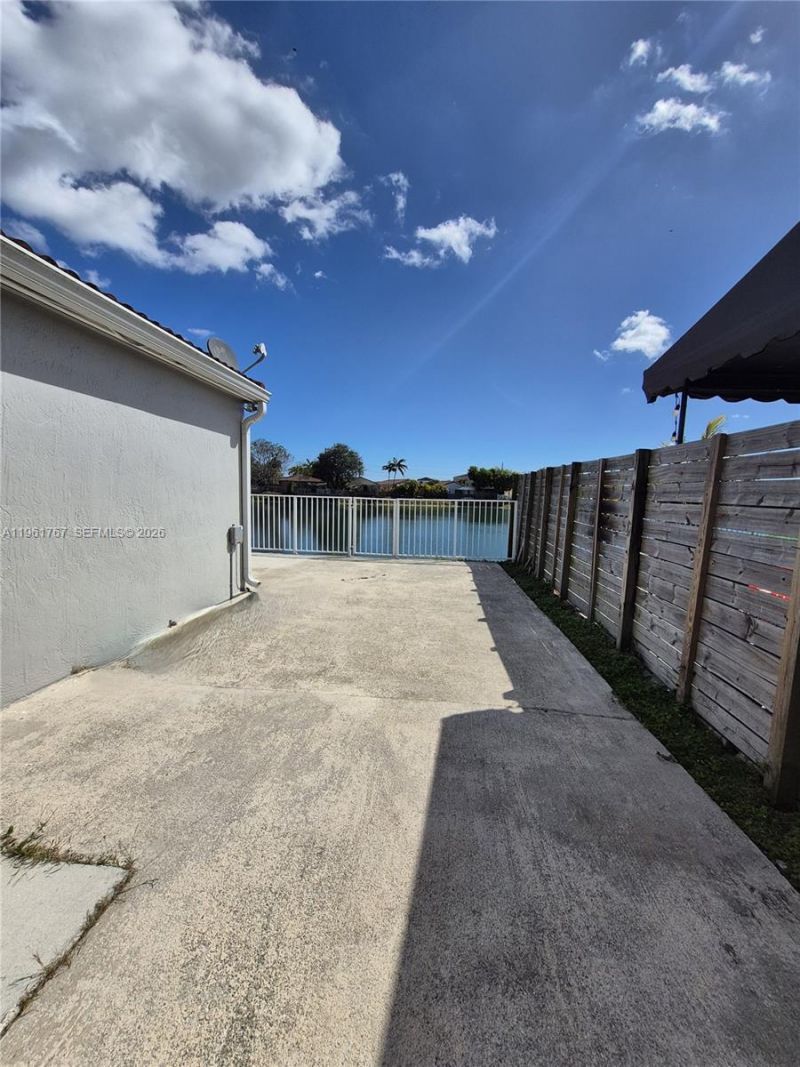 16955 SW 142nd Pl, Miami, FL 33177 Photo