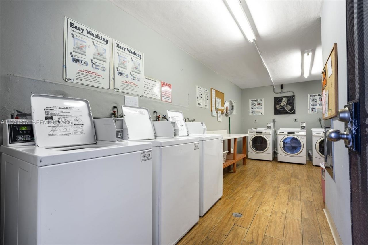 7877 Golf Cir Dr , Unit 108, Margate, FL 33063 Photo