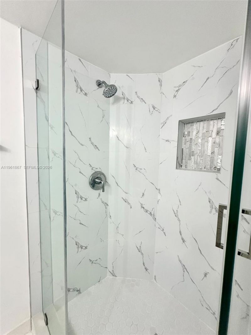 10237 NW 9th St Cir, Unit 210-4, Miami, FL 33172 Photo