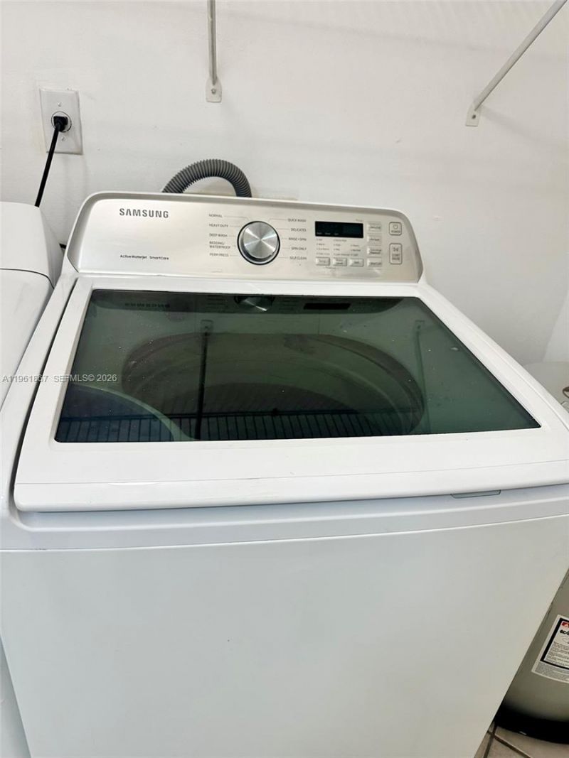 10237 NW 9th St Cir, Unit 210-4, Miami, FL 33172 Photo