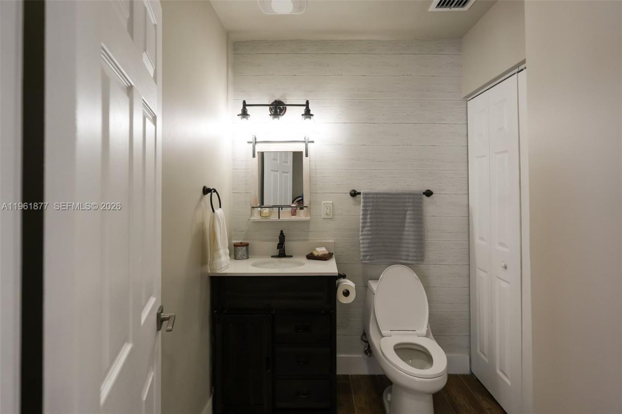 19450 SW 125th Ave, Miami, FL 33177 Photo