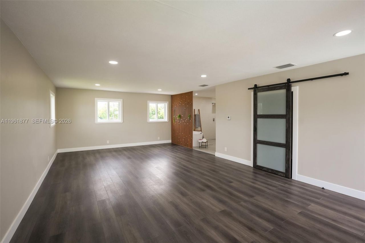 19450 SW 125th Ave, Miami, FL 33177 Photo