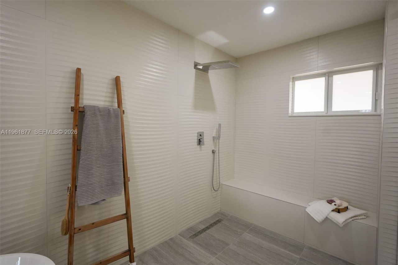 19450 SW 125th Ave, Miami, FL 33177 Photo