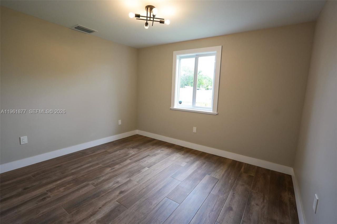 19450 SW 125th Ave, Miami, FL 33177 Photo