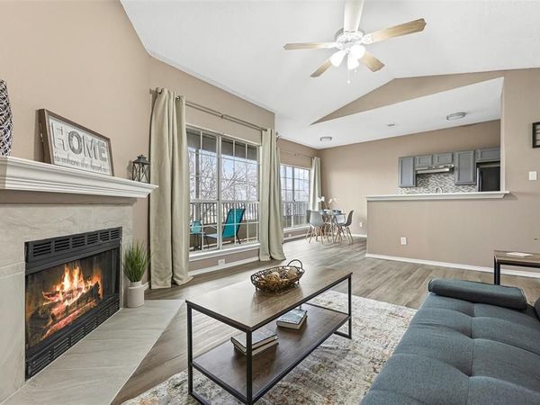 4113 Esters Road, Unit 609, Irving, TX 75038