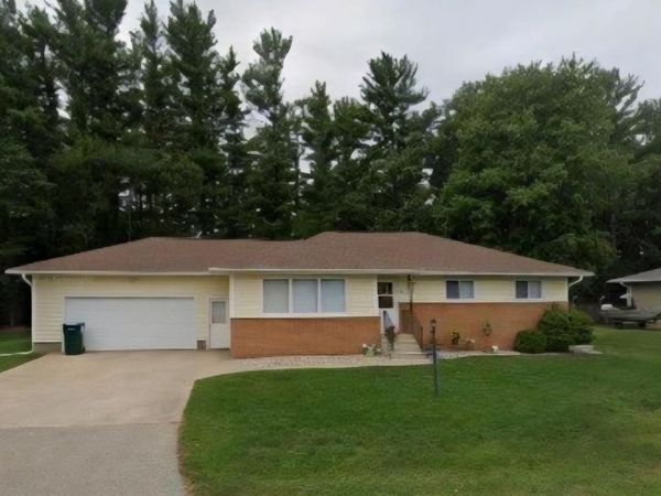 640 S WAUPACA STREET, Wautoma, WI 54982