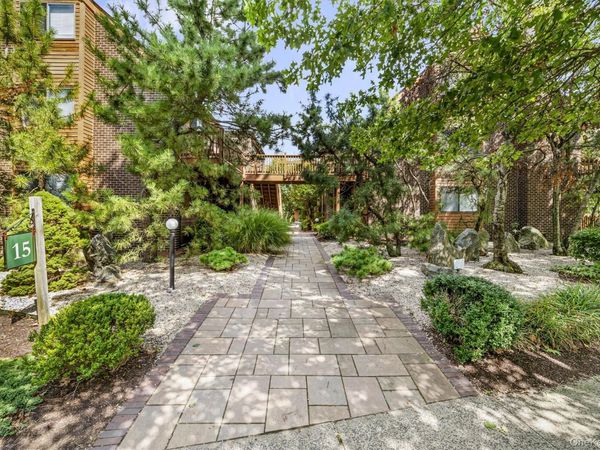 15 Greenridge Avenue, Unit 25F, White Plains, NY 10605