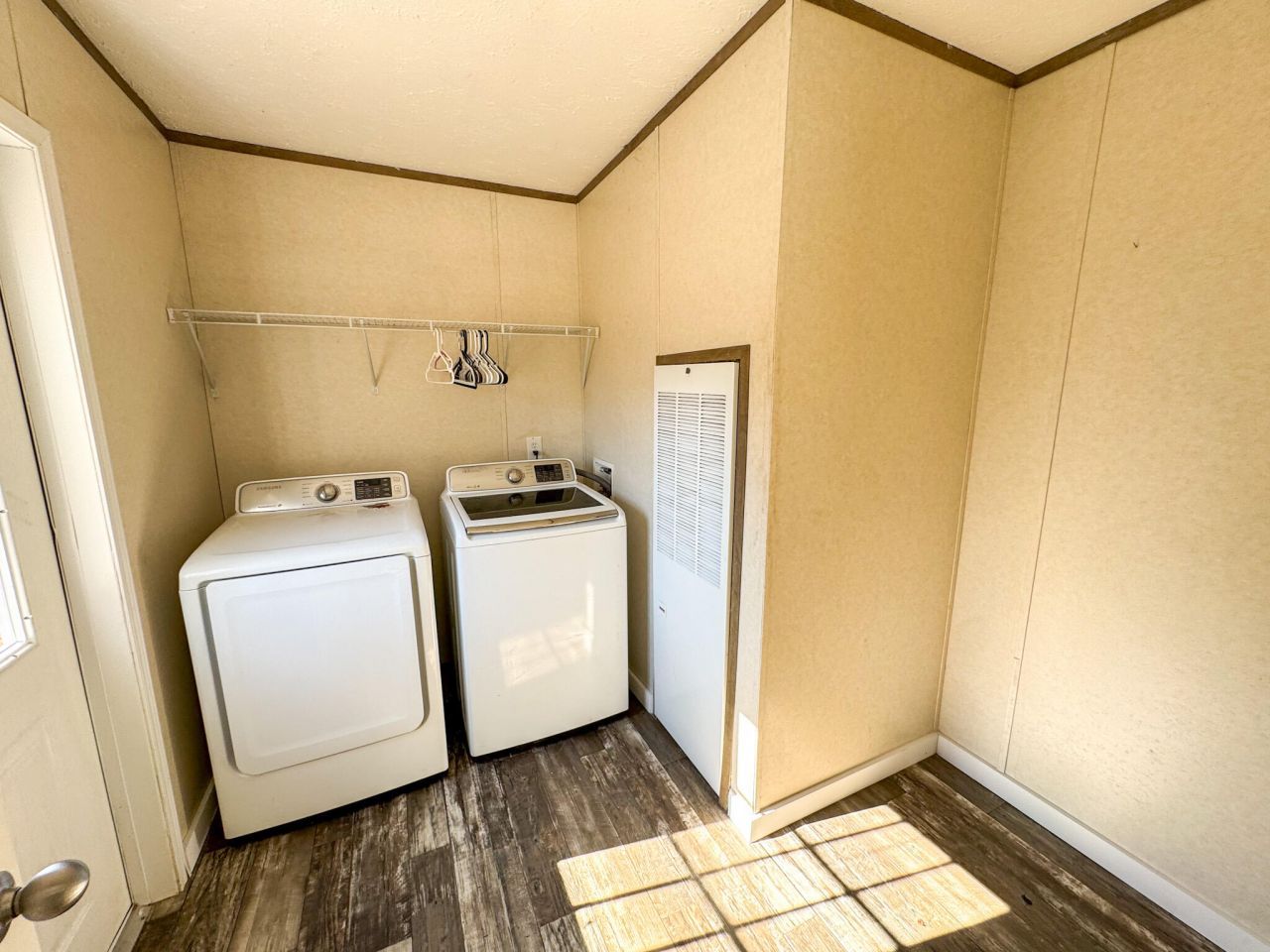 719 Ulmer Lake Drive Photo 17