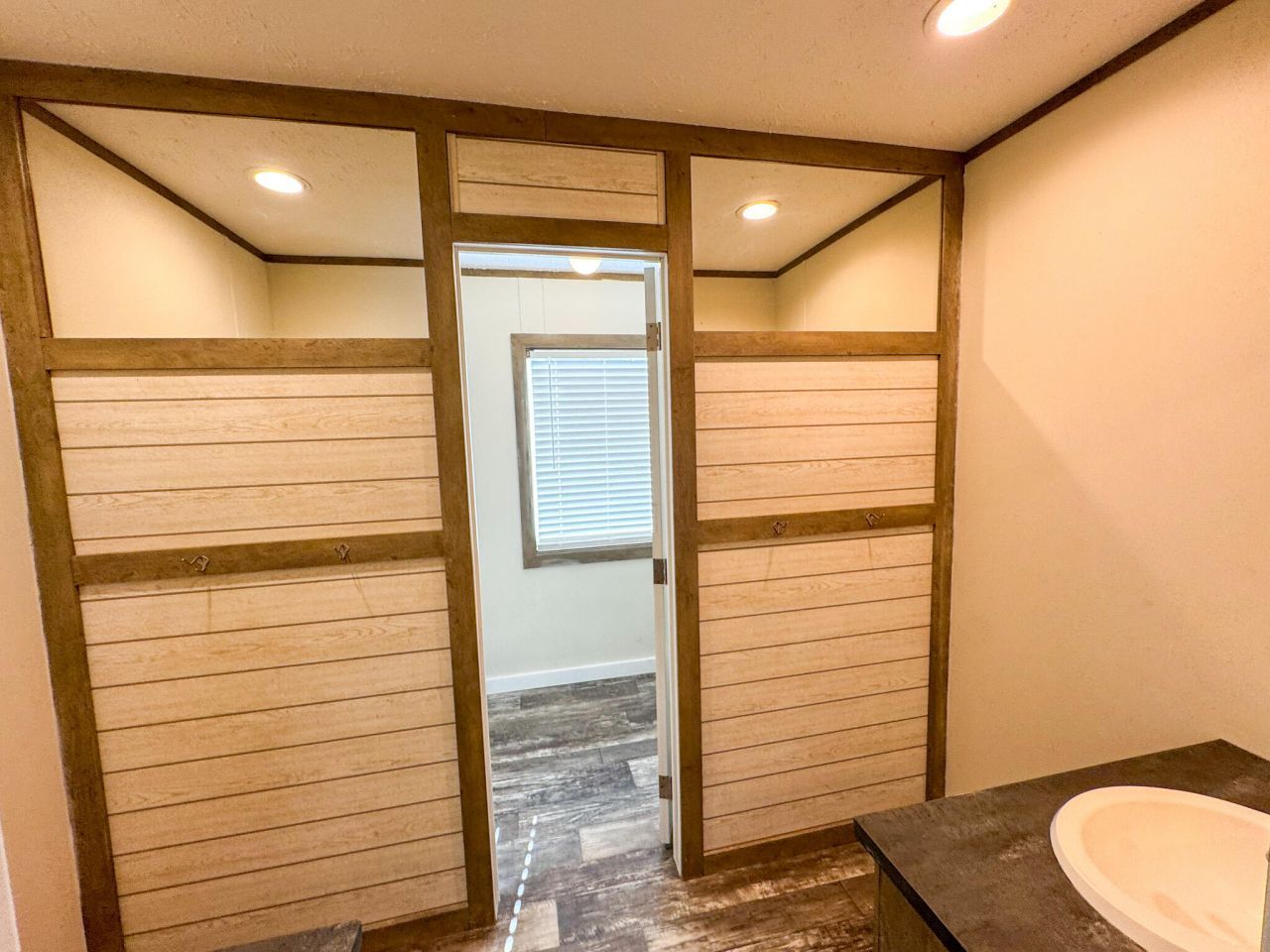 719 Ulmer Lake Drive Photo 19