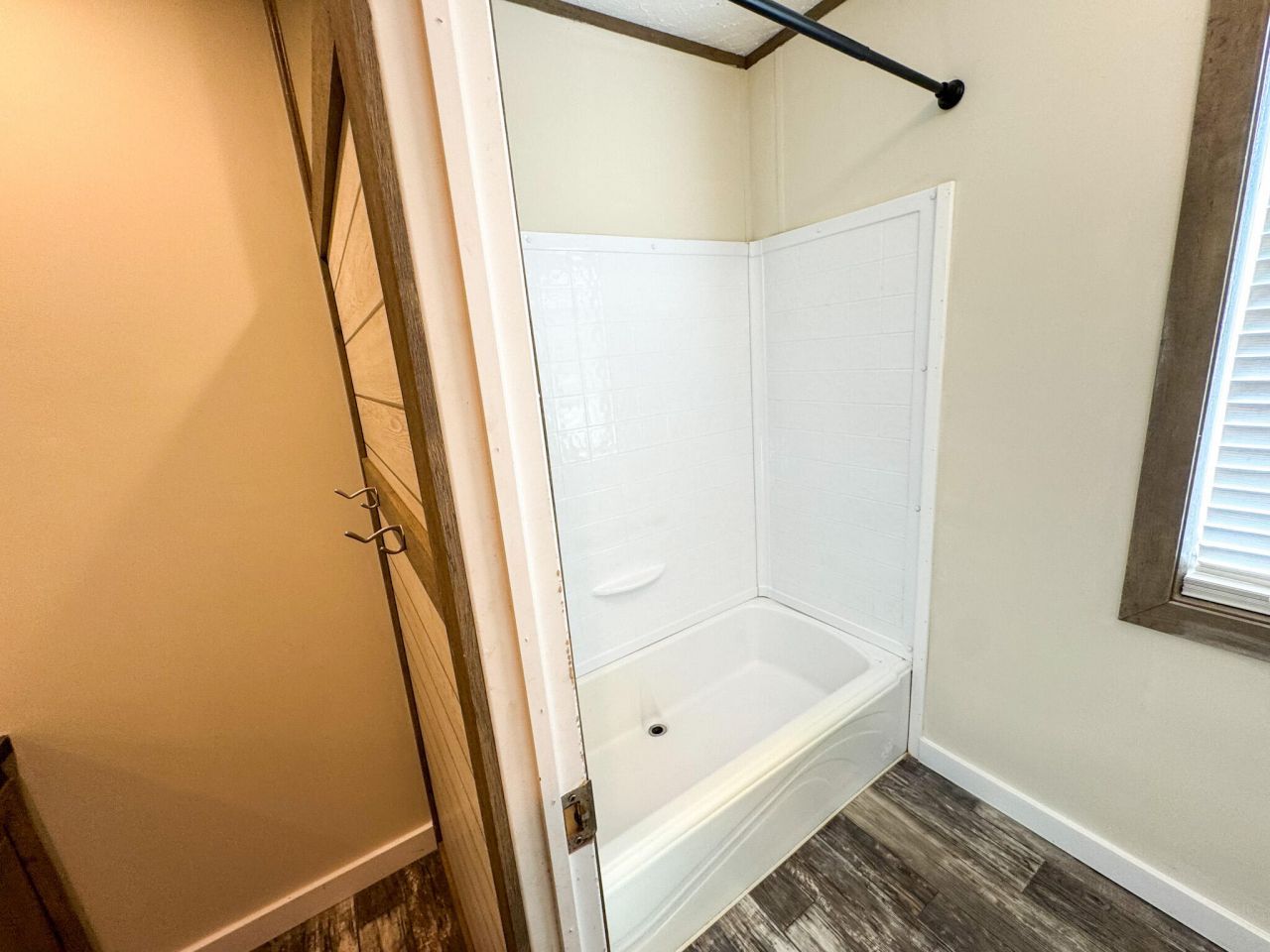 719 Ulmer Lake Drive Photo 20