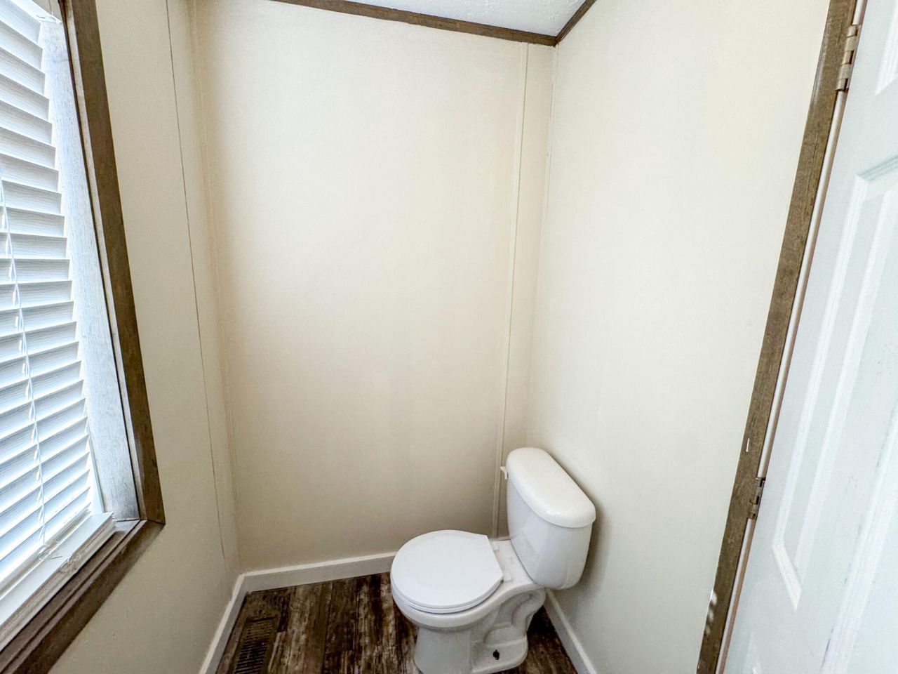 719 Ulmer Lake Drive Photo 21