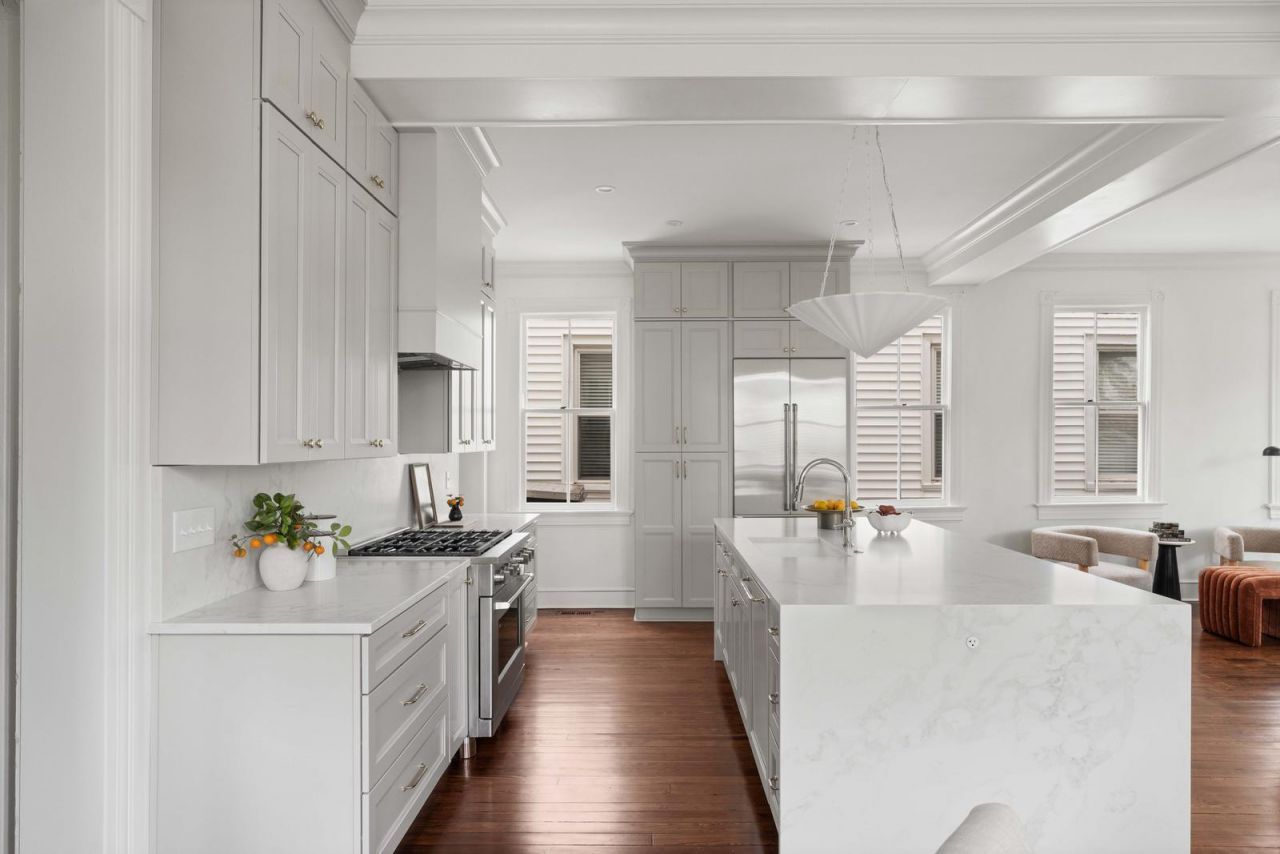 318 Sumter Street Photo 13