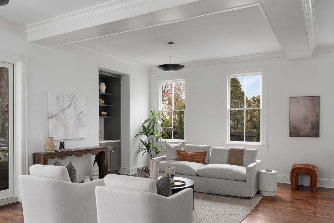 318 Sumter Street Photo 6