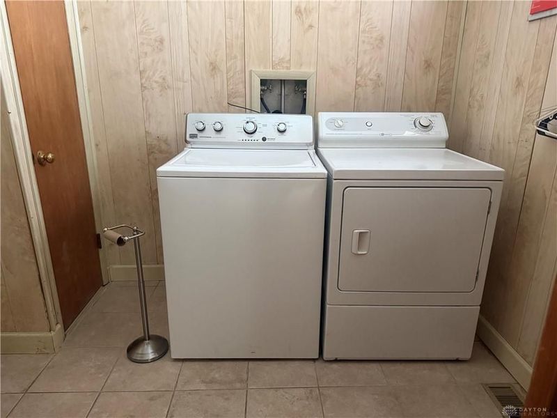 143 Antwerp Avenue, Brookville, OH 45309 Photo 10