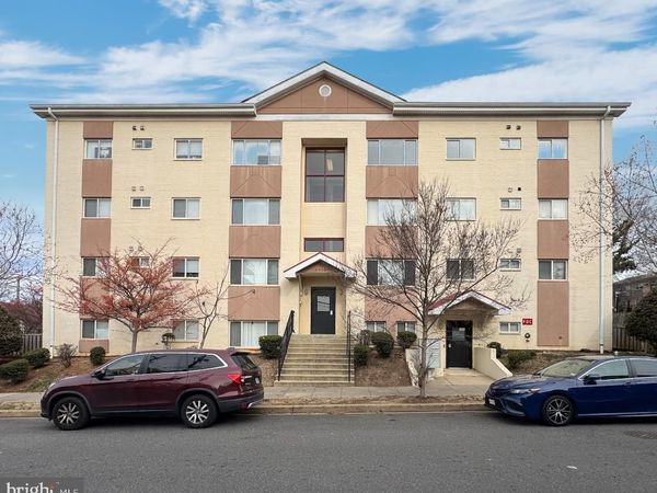 5000 CALL PLACE SE, Unit 302, WASHINGTON, DC 20019