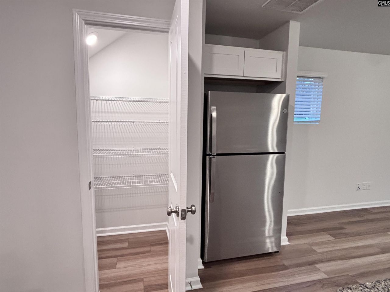 505 Kingfisher Court  Photo 12