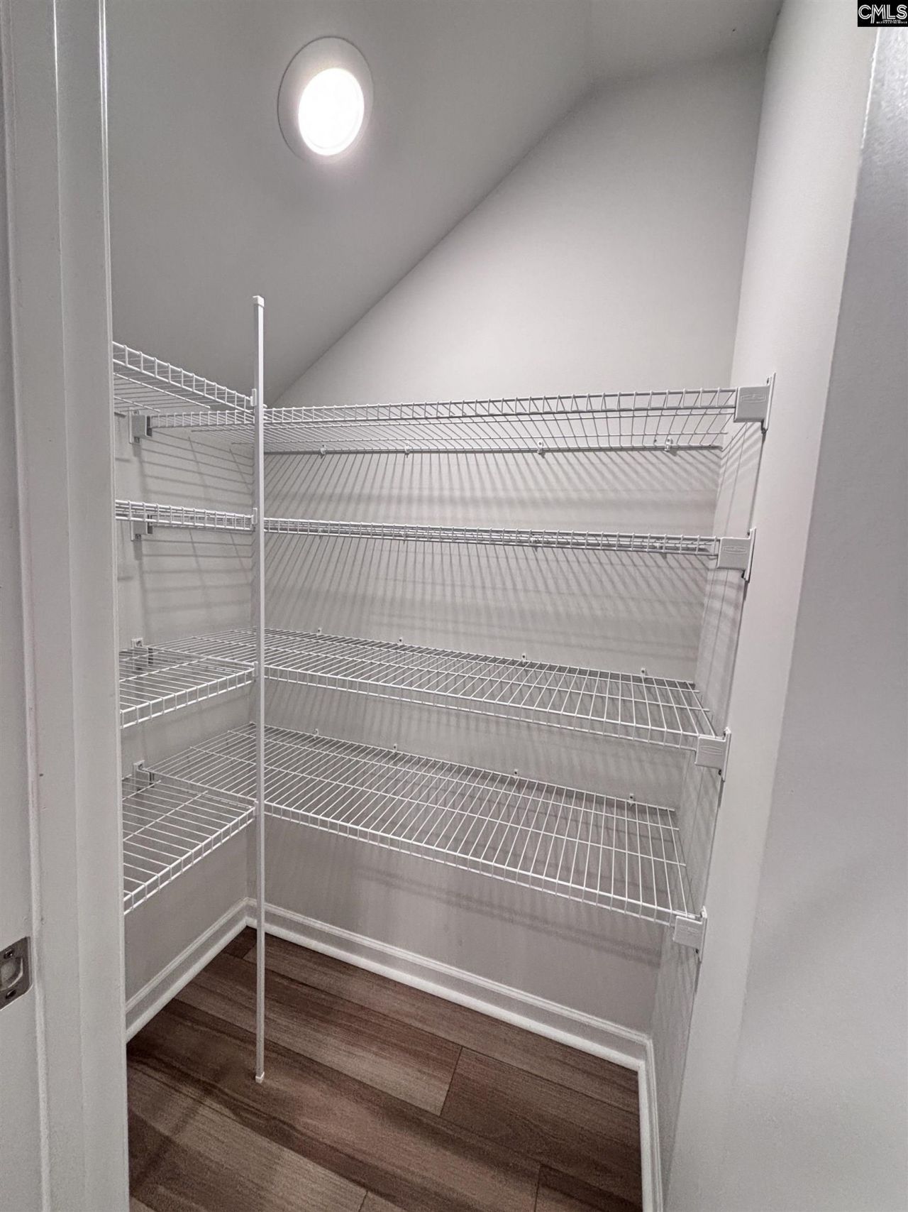 505 Kingfisher Court  Photo 13