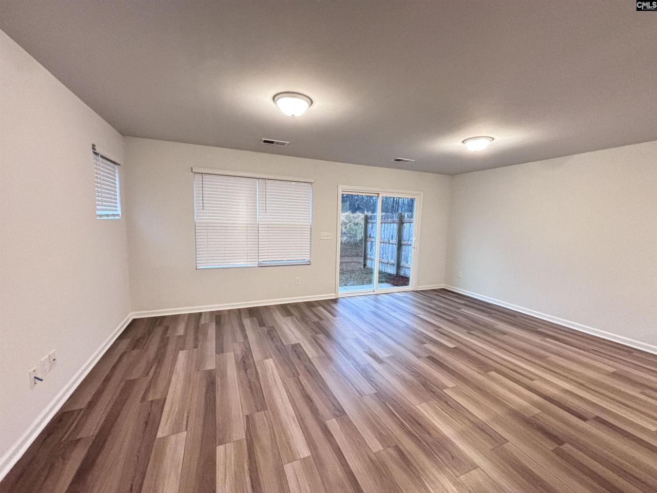 505 Kingfisher Court  Photo 14