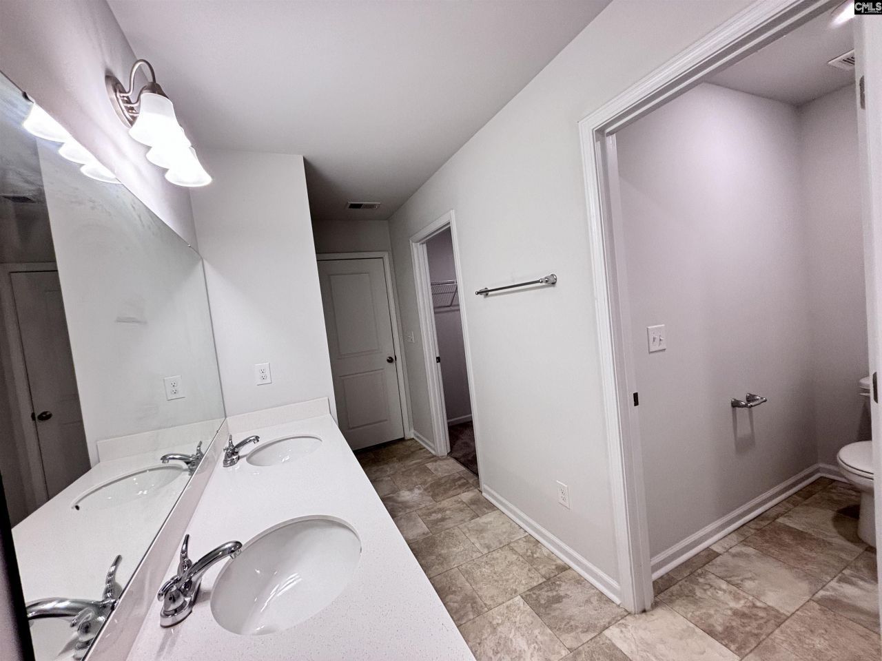 505 Kingfisher Court  Photo 34