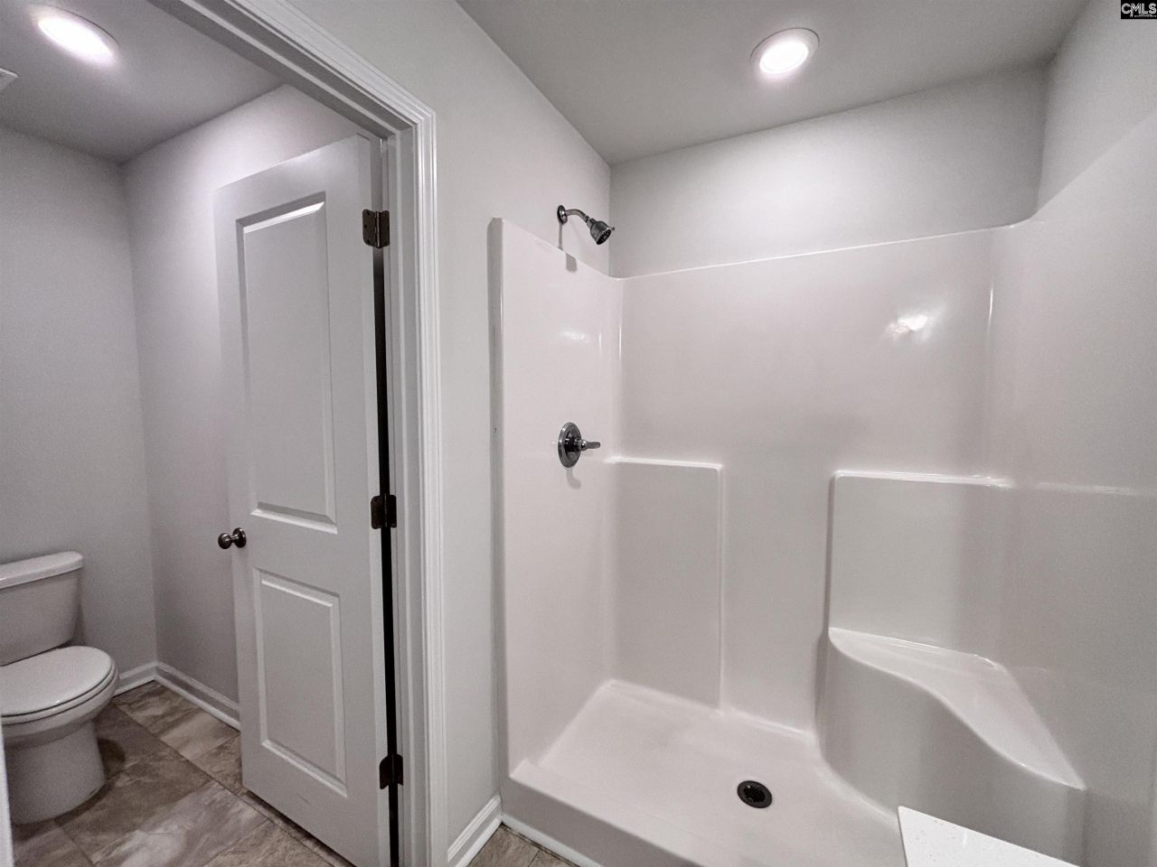 505 Kingfisher Court  Photo 37