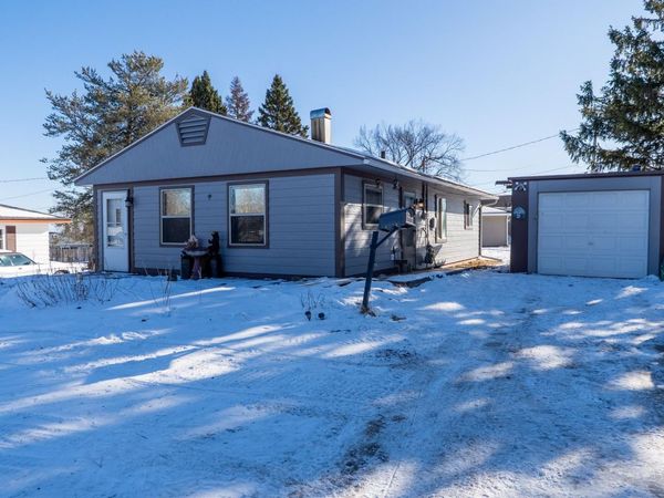 39 Edison Boulevard, Silver Bay, MN 55614