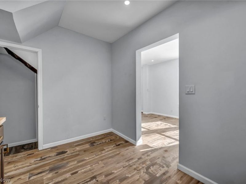 3064 W 16th Street, Cleveland, OH 44113 Photo 23