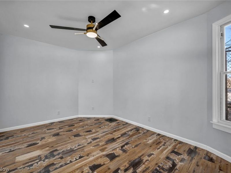 3064 W 16th Street, Cleveland, OH 44113 Photo 28