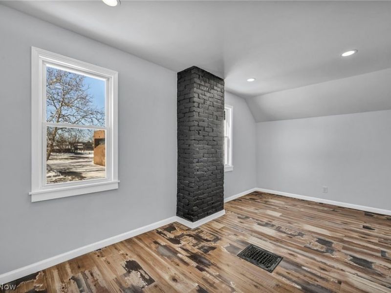 3064 W 16th Street, Cleveland, OH 44113 Photo 37