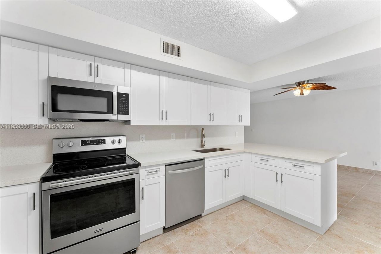 3150 Leewood Ter , Unit L124, Boca Raton, FL 33431 Photo