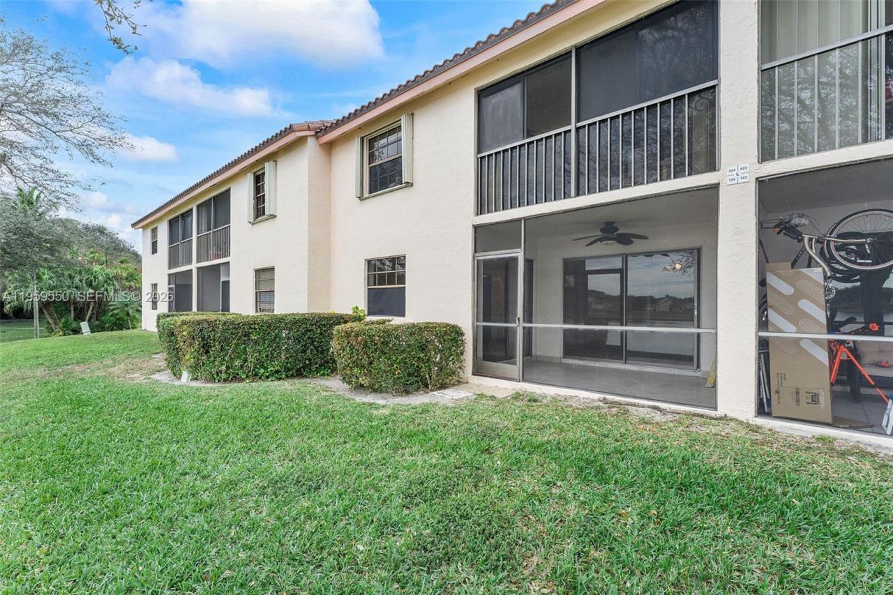 3150 Leewood Ter , Unit L124, Boca Raton, FL 33431 Photo