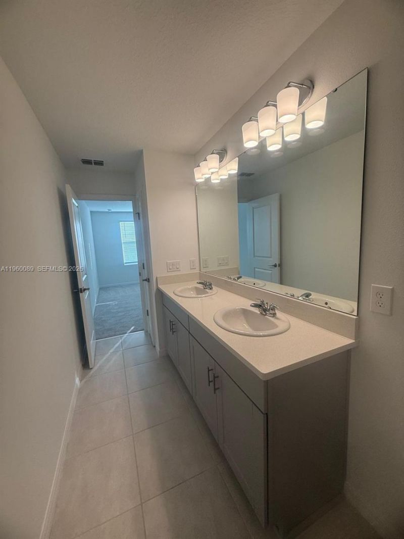 2025 Viewfinder , Unit 2025, Kissimmee, FL 34758 Photo