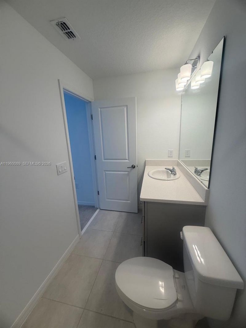 2025 Viewfinder , Unit 2025, Kissimmee, FL 34758 Photo