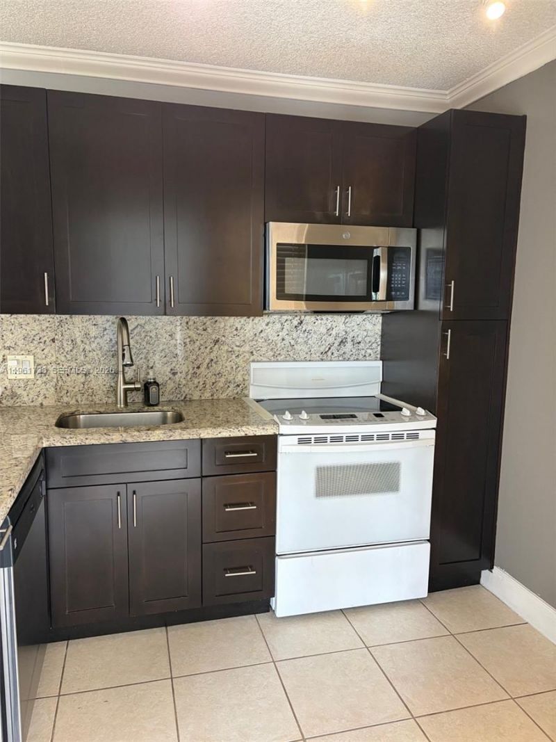 13781 SW 66th St, Unit 129-B, Miami, FL 33183 Photo