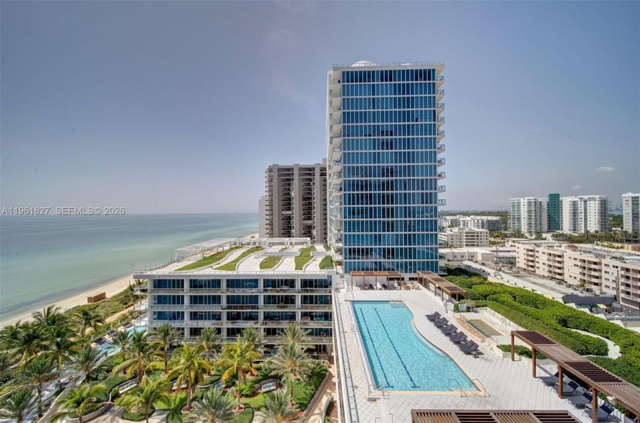 6801 Collins Ave , Unit 1110 (Door, Miami Beach, FL 33141 Photo